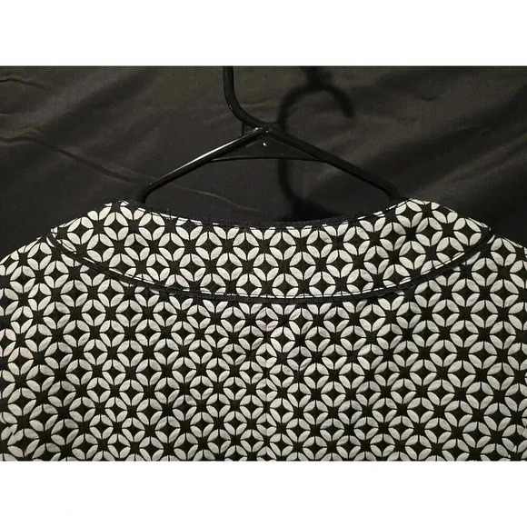 Lane Bryant Black/white 3 Button Jacket, Size 18 Geometric Pattern Lined Classic - Picture 9 of 9